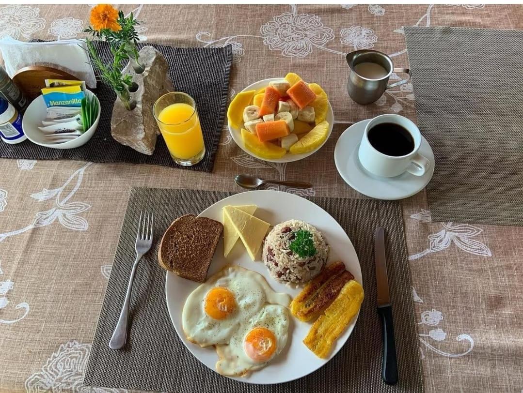 Campo Verde B&B - Monteverde Costa Rica エクステリア 写真